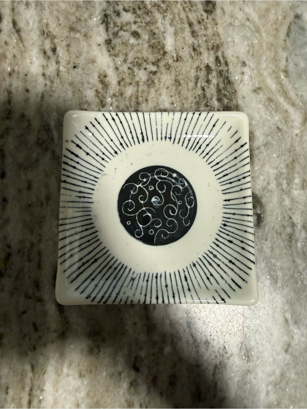 Crate & Barrel Akira Black & White 5” Square Dessert Plate